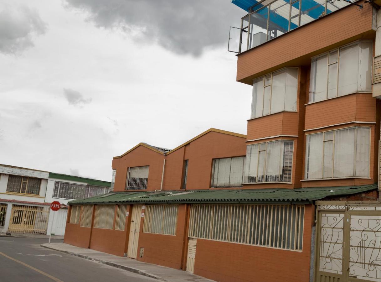 Deportel Bogotá Exterior foto