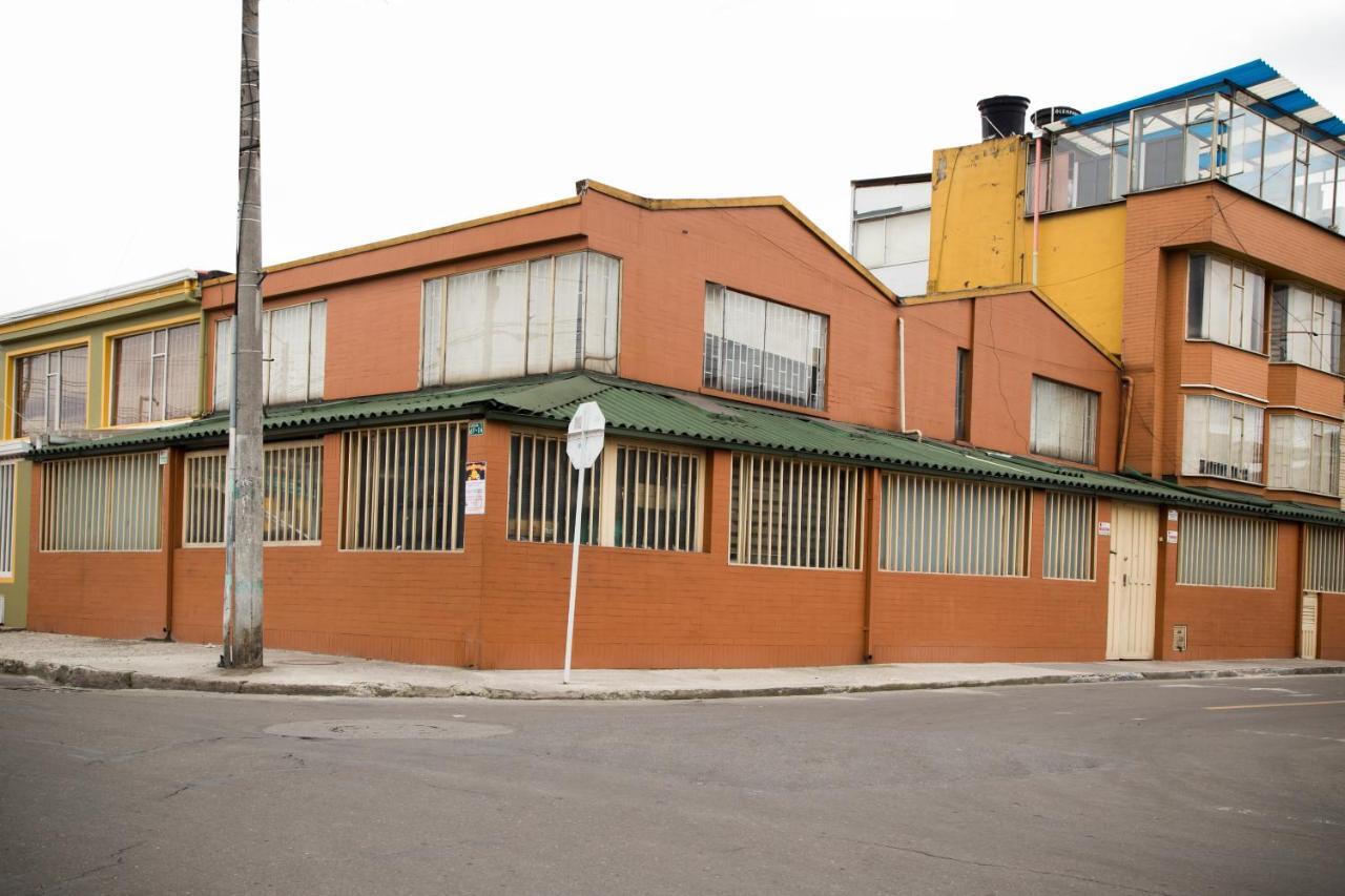 Deportel Bogotá Exterior foto